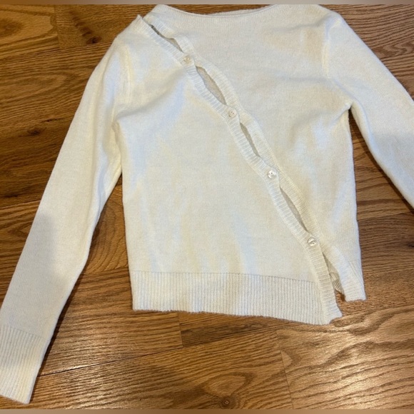 RUMOURS: White Cloud Asymmetrical Cardigan - Picture 2 of 3
